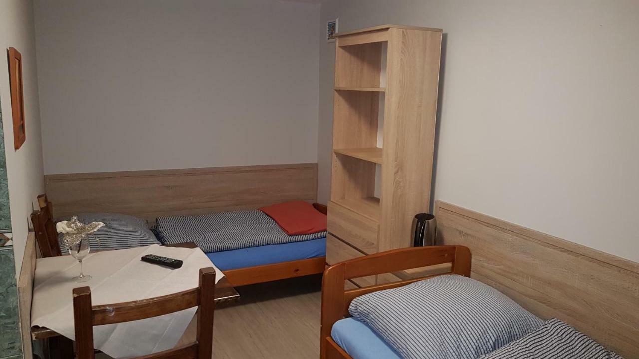 Noclegi Silesia Tychy Ngoại thất bức ảnh