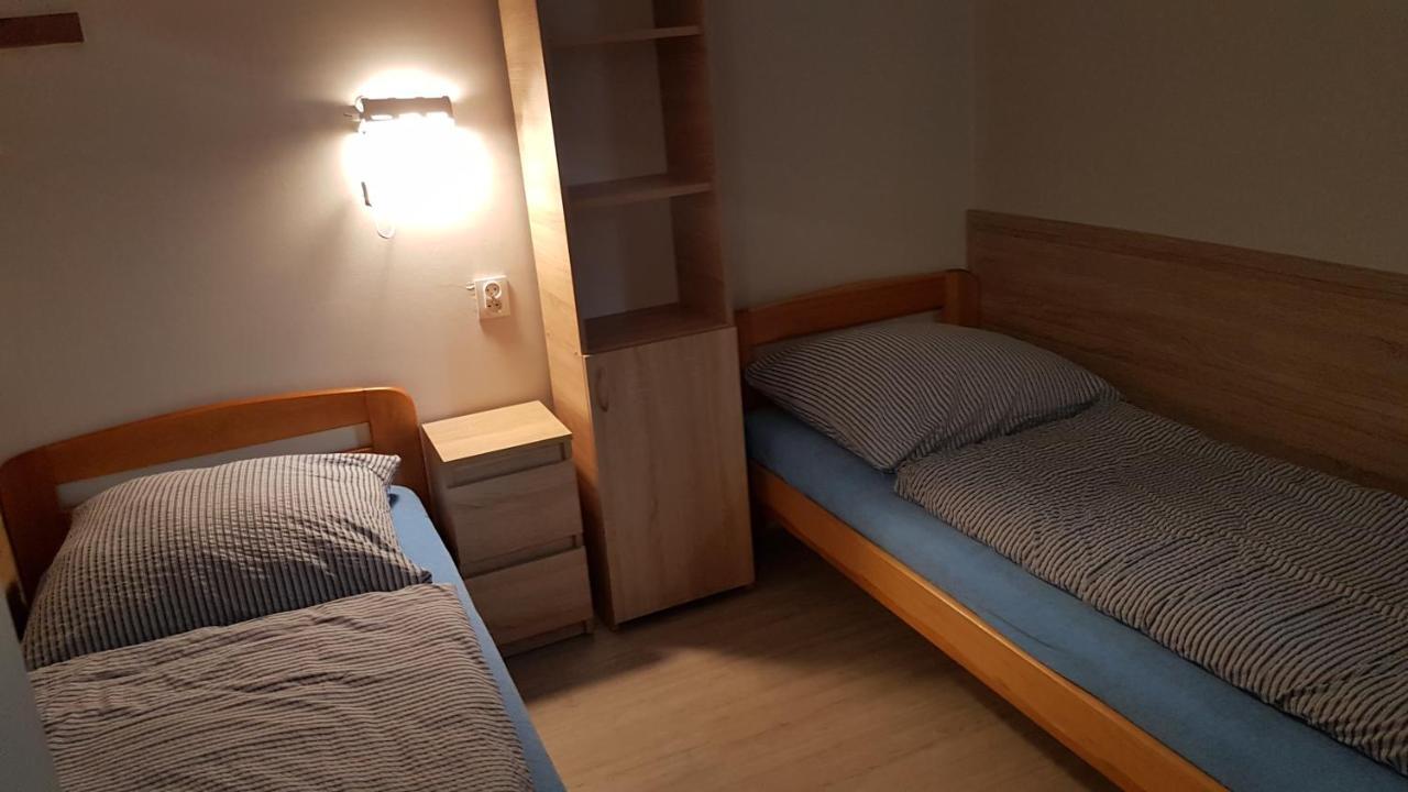 Noclegi Silesia Tychy Ngoại thất bức ảnh